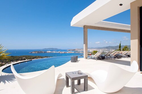 Villa à Ibiza avec 4 chambres à coucher, 8 couchages