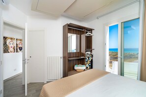 4 bedrooms, iron/ironing board, travel crib, free WiFi