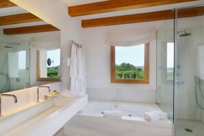 Shower, jetted tub, hair dryer