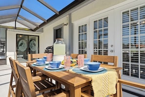 Outdoor dining - GameRoom | Canal | Large Dock | Pool | Pets OK! 6 beds (Palm Coast)