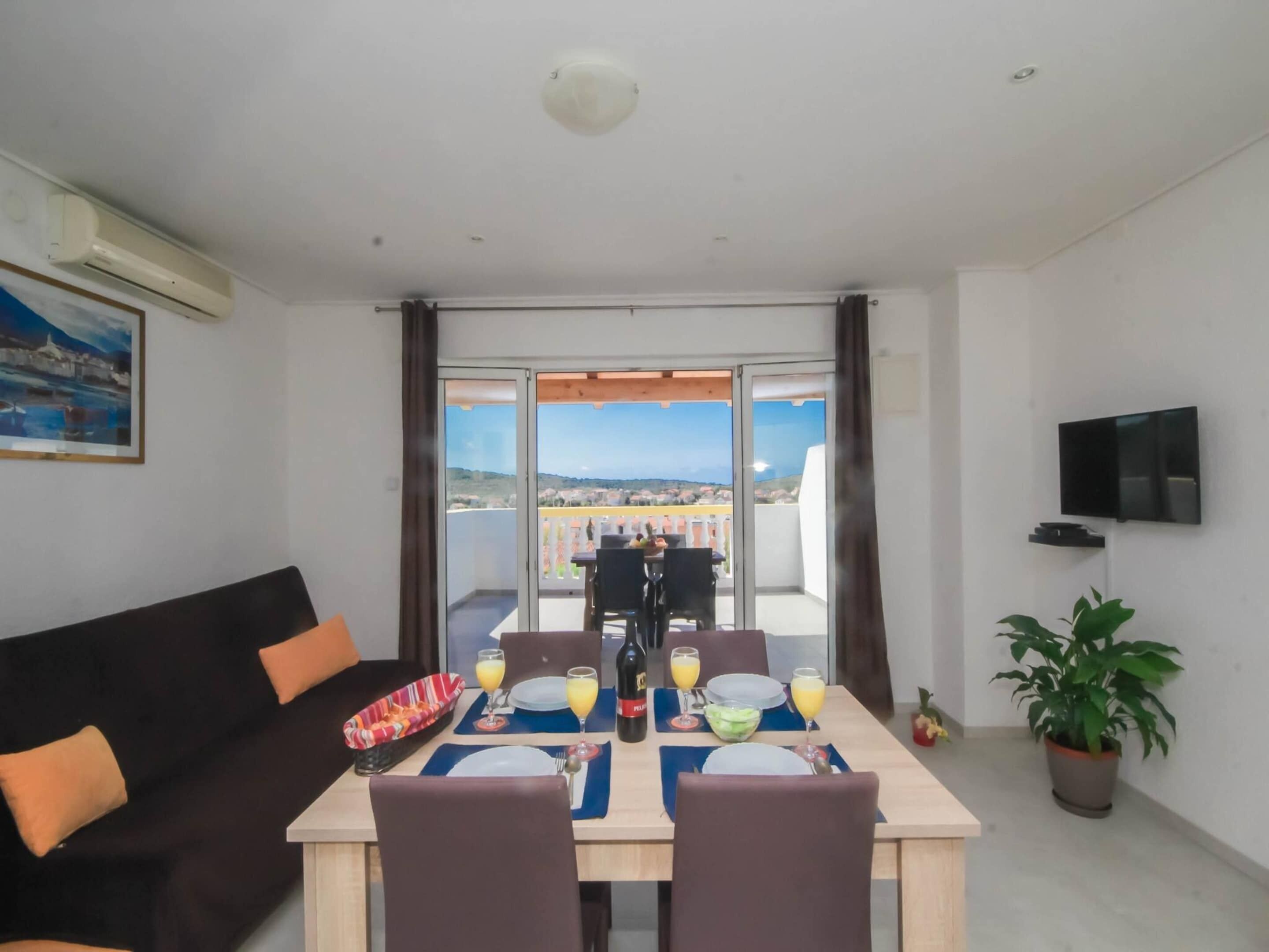 Apartment | Living room