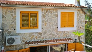 Exterior - 1 Bedroom Apartment With a sea View (Murter-Kornati)