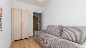 2 bedrooms, iron/ironing board, free WiFi