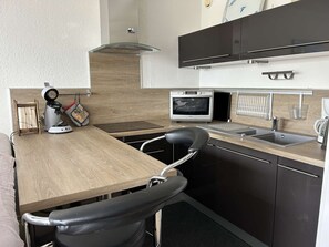 Jääkaappi, uuni, astianpesukone