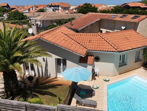 Pool - Sunny villa with terrace near the beach (Biscarrosse Plage)