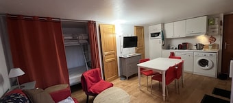 Central studio in Lioran with terrace and parking