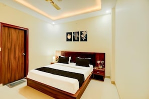 Espacio para trabajar con laptop y wifi gratis 