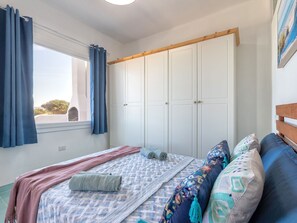 2 多间卧室、熨斗/熨衣板、免费 WiFi