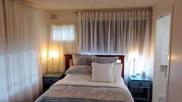 1 bedroom, WiFi, bed sheets