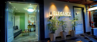 HOTEL ELEGANCE