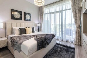 4 chambres, fer et planche à repasser, Wi-Fi, literie fournie