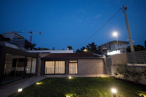 Exterior - Villa Harmonia - Private apartment in Villa in Salerno 5 minutes from sea (Salerno)