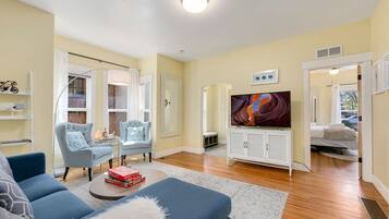 House, Multiple Beds, Patio, Garden View (118-G S Whitcomb - Group A&B) | 4 bedrooms, individually decorated, individually furnished, desk