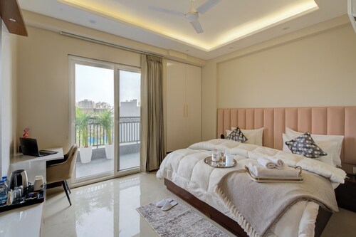 The Lodgers 1 BHK Apartments Sector 52