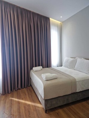 Room, 1 Bedroom, City View