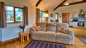 Unclassified image, 5 of 30, button - Countryside Cottage With Private hot Tub, No Deposit (Liskeard)
