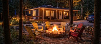 Peninsula Perch: Water & Trails