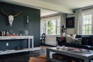 Smart-TV, Bücher, Computerbildschirme, Drucker