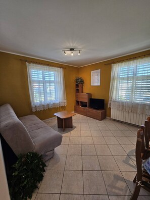 Apartment | Living room