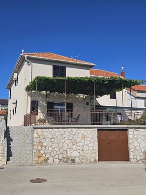 Apartment | Exterior