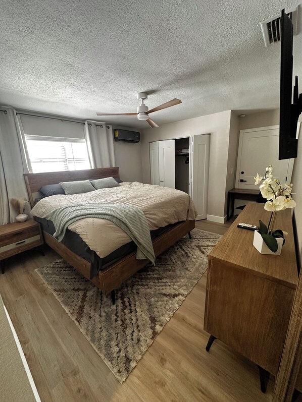 1 bedroom, WiFi - Charming poolside apartment in Port Orange (Port Orange)