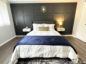 2 chambres, fer et planche à repasser, Wi-Fi, draps fournis