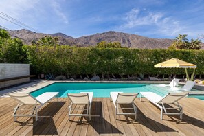 House - Luxury 4-bedroom Home With Pool Spa Stunning Mountain Views (Palm Springs)