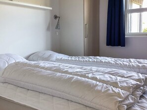4 bedrooms, individually furnished