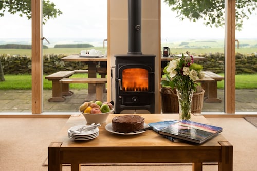 Two self catering holiday homes that sleeps 14 guests  in 7 bedrooms