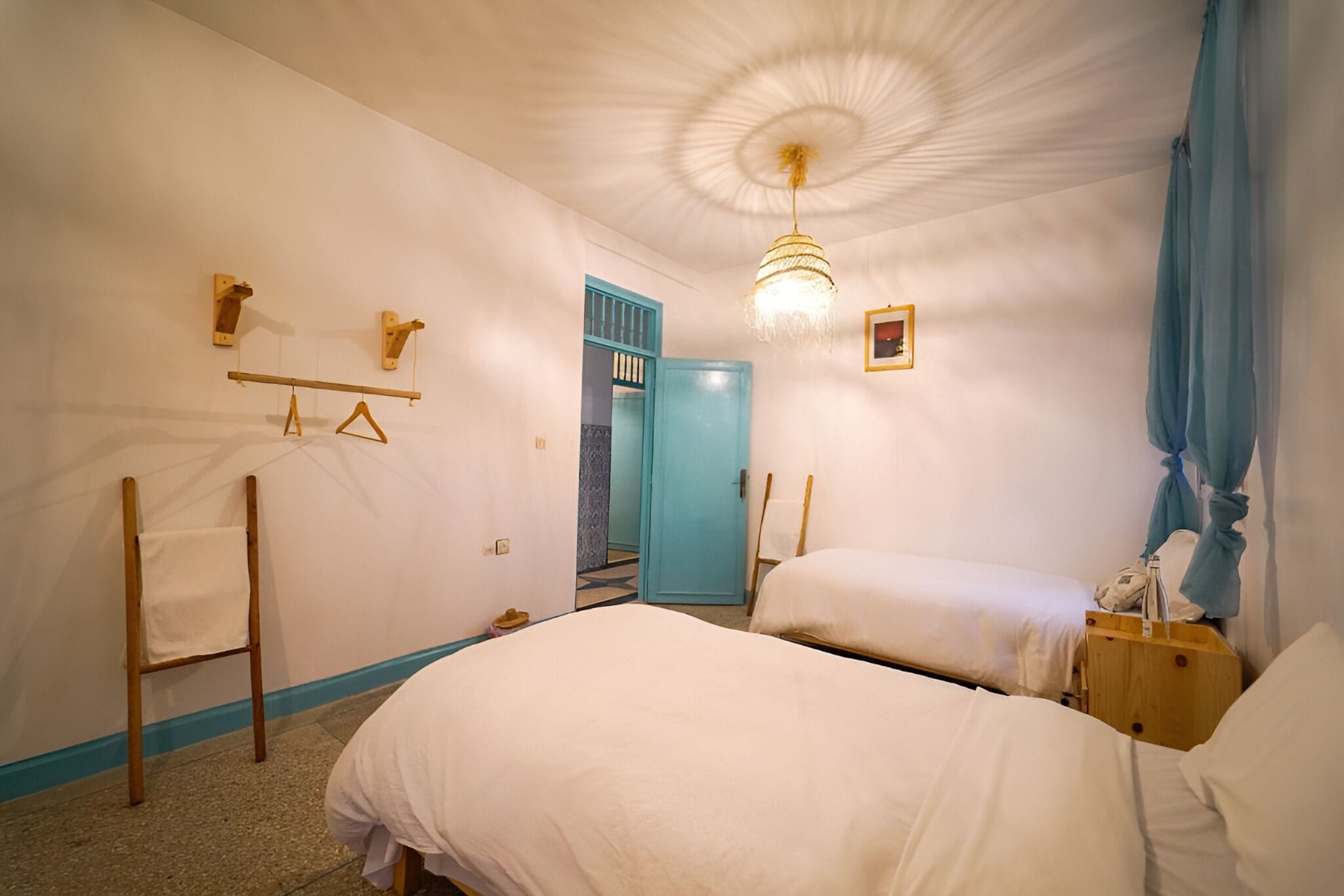 Foto - Anza sets house