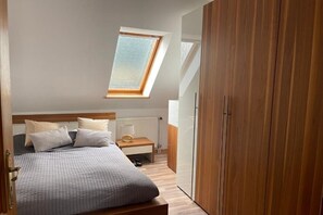 2 soverom, wi-fi (inkludert) og sengetøy