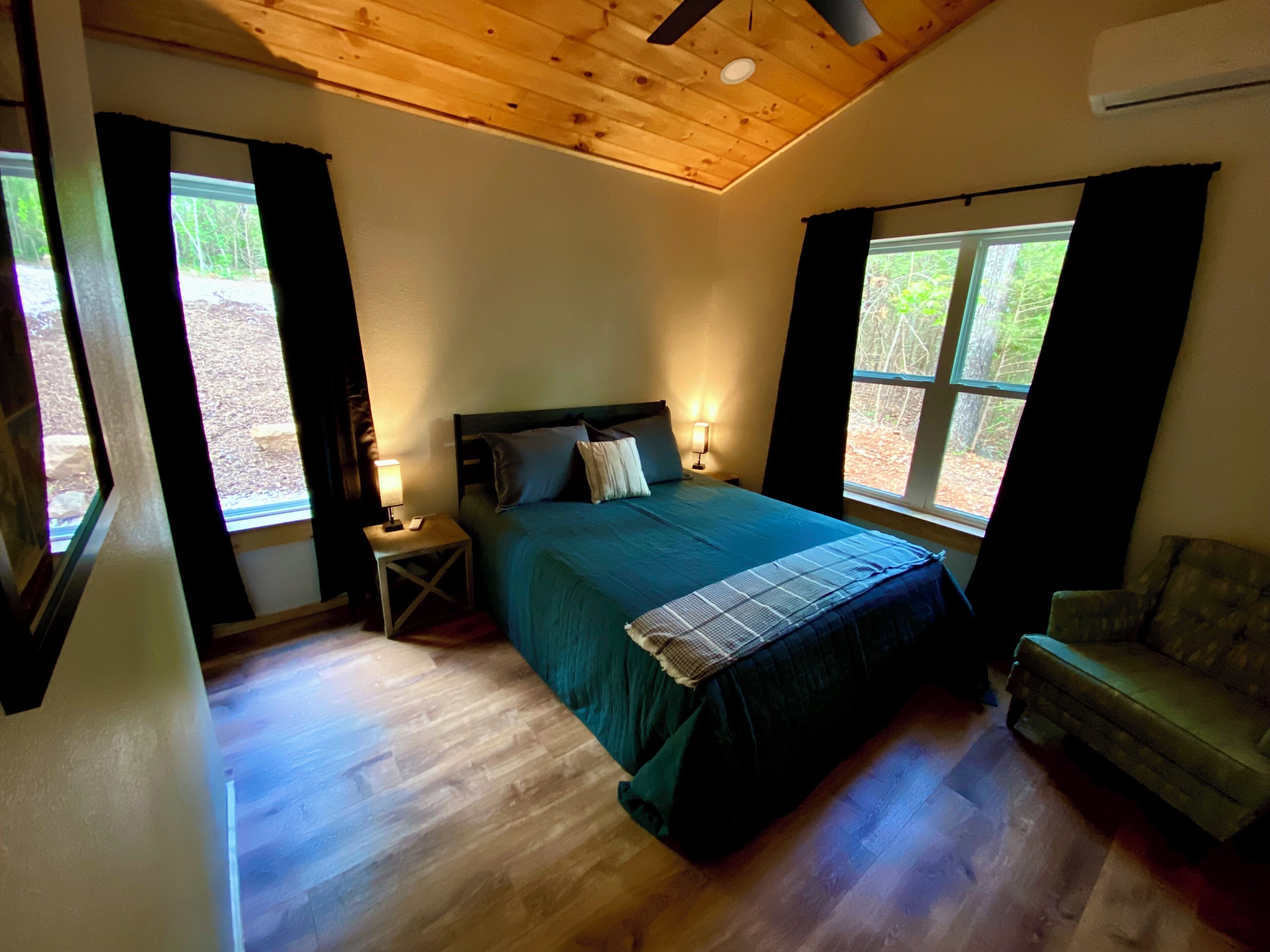 3 chambres, fer et planche à repasser, Wi-Fi, draps fournis