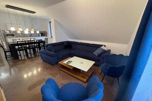 Living area - Apartamenty Prima with 2 bedrooms Beach is only 10 minutes walk away (Dziwnówek)