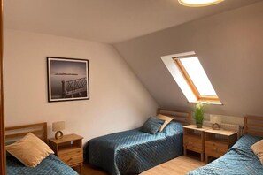 2 bedrooms, WiFi, bed sheets - Apartamenty Prima with 2 bedrooms Beach is only 10 minutes walk away (Dziwnówek)