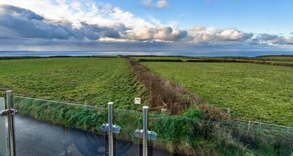 Romantic Chalet Near North Cornwall, No Deposit