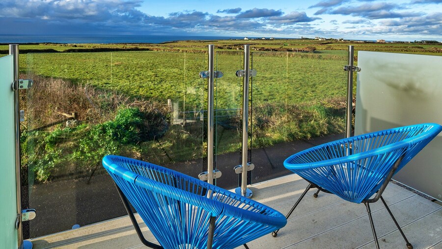 Chalet in Tintagel With Stunning Sea Views