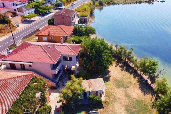 Exterior - Studio in Dinjiska on the Beachfront (Pag)