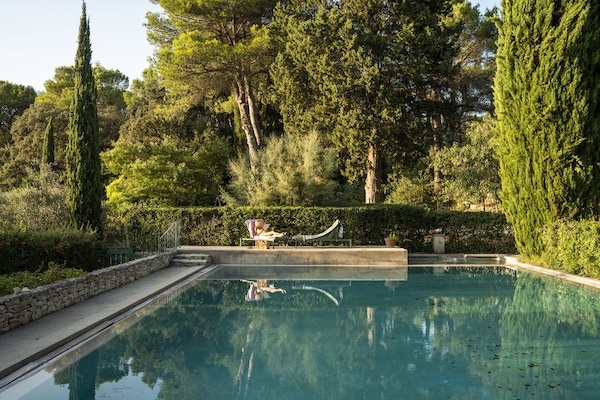 Piscina externa sazonal