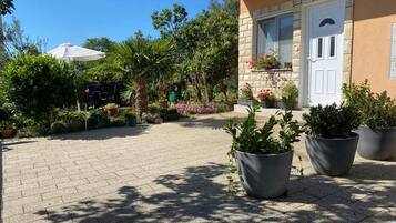 Apartment | Exterior