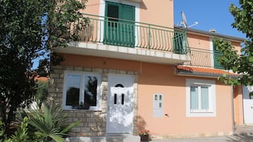 Apartment | Exterior detail