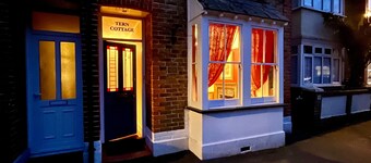 Tern Cottage by inspirestays.com - a cottage that sleeps 4 guests in 2 bedrooms