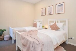 2 bedrooms, iron/ironing board, free WiFi, bed sheets