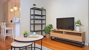 Interior - Luxury Townhouse Stay by Megadu (Preston)