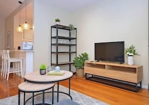 Interior - Luxury Townhouse Stay by Megadu (Preston)