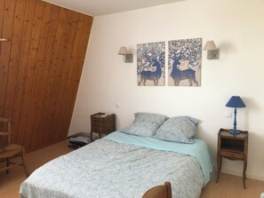 3 camere, ferro/asse da stiro