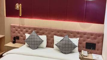 Standaard kamer, 1 kingsize bed | Een bureau, een laptopwerkplek, gratis wifi, beddengoed