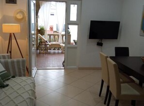 Apartment (Standard one bedroom apartment (RED))