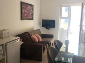 3 bedrooms - Cozy Vodice Garden Apartments With Terrace and BBQ (Vodice)