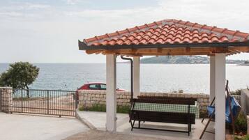 Apartment (One-Bedroom Apartment With Sea View A) | Außenbereich