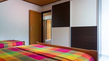 Apartment (Attic Apartment with Balcony A2) | Wohnzimmer